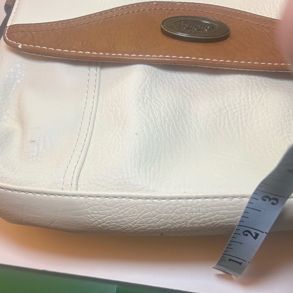 B.O.C. Crossbody Bag - Picture 7 of 13